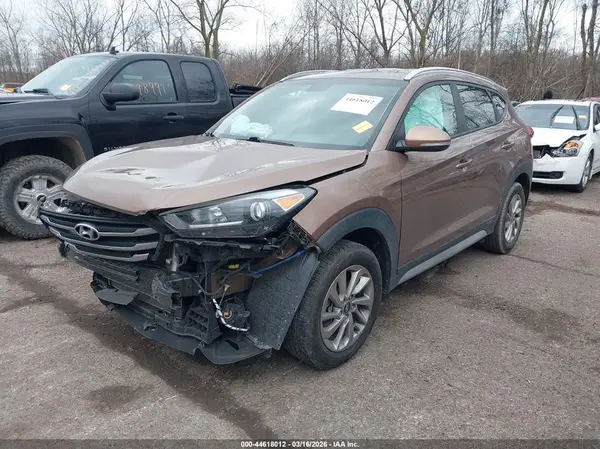 KM8J33A43HU404330 2017 HYUNDAI TUCSON - Image 2