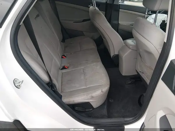 KM8J33A43HU409849 2017 HYUNDAI TUCSON - Image 8