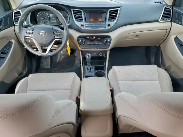 KM8J33A43HU411441 2017 HYUNDAI TUCSON - Image 8