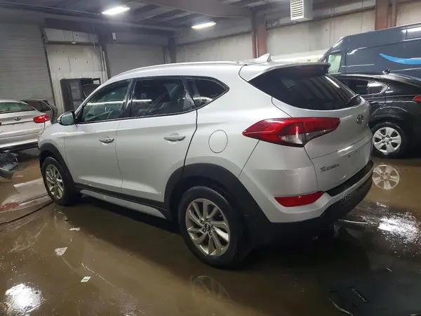 KM8J33A43HU418423 2017 HYUNDAI TUCSON - Image 2