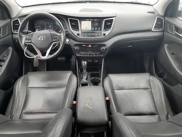 KM8J33A43HU420401 2017 HYUNDAI TUCSON - Image 8