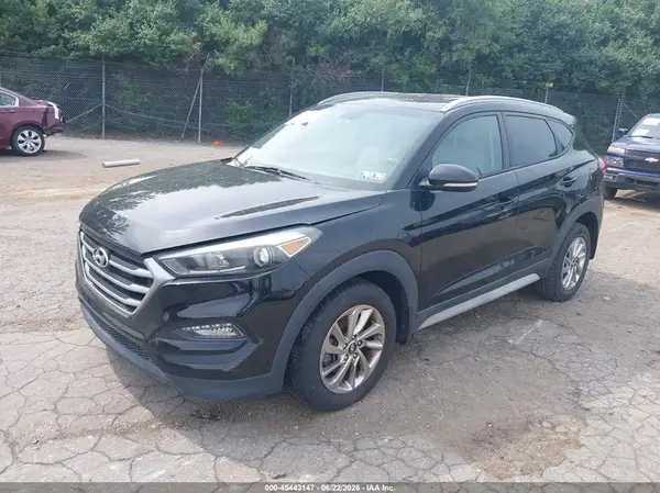 KM8J33A43HU430703 2017 HYUNDAI TUCSON - Image 2