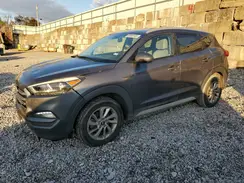 KM8J33A43HU446318 2017 HYUNDAI TUCSON