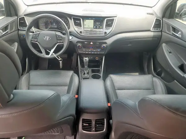 KM8J33A43HU447971 2017 HYUNDAI TUCSON - Image 8