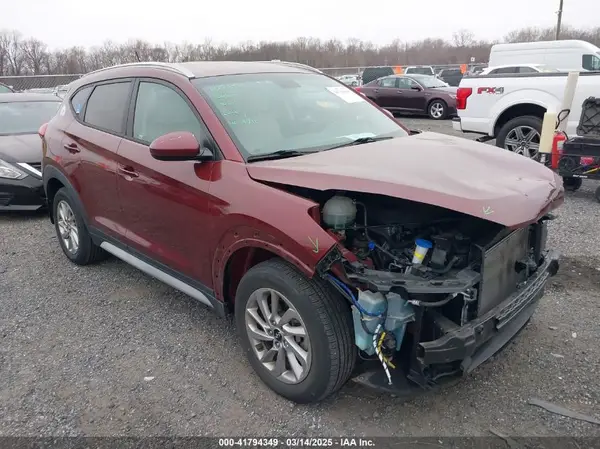 KM8J33A43HU450675 2017 HYUNDAI TUCSON - Image 1
