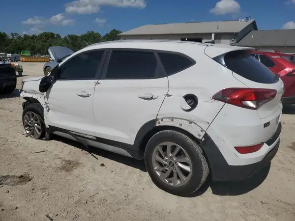 KM8J33A43HU451356 2017 HYUNDAI TUCSON - Image 2
