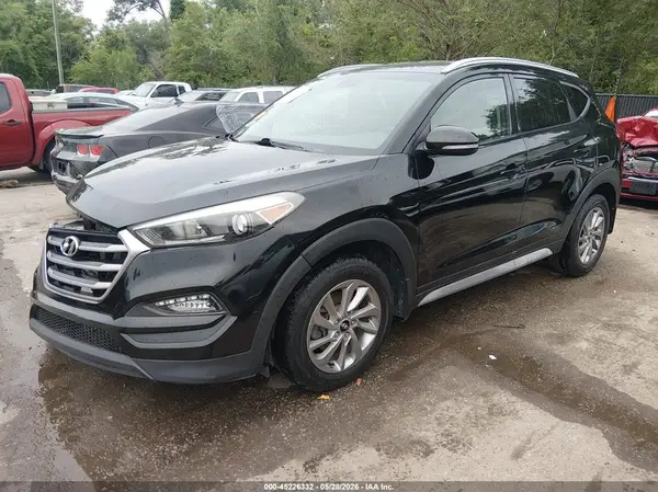 KM8J33A43HU458940 2017 HYUNDAI TUCSON - Image 2
