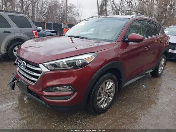 KM8J33A43HU464107 2017 HYUNDAI TUCSON - Image 2