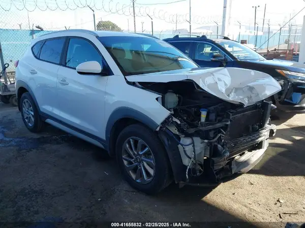 KM8J33A43HU464978 2017 HYUNDAI TUCSON - Image 1