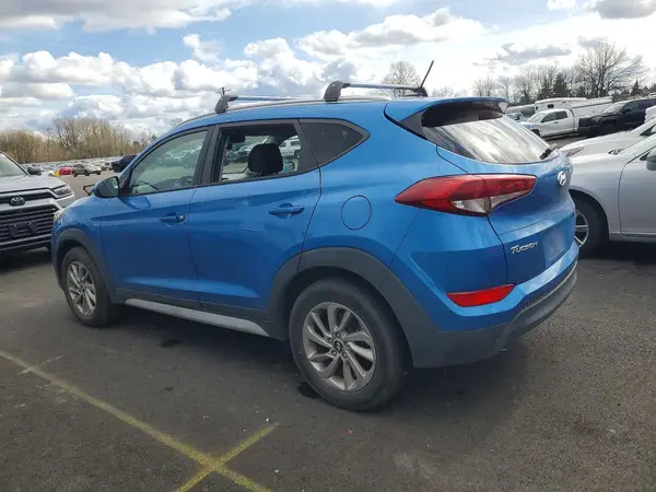 KM8J33A43HU465368 2017 HYUNDAI TUCSON - Image 2