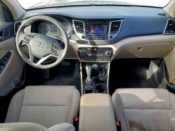 KM8J33A43HU468237 2017 HYUNDAI TUCSON - Image 8