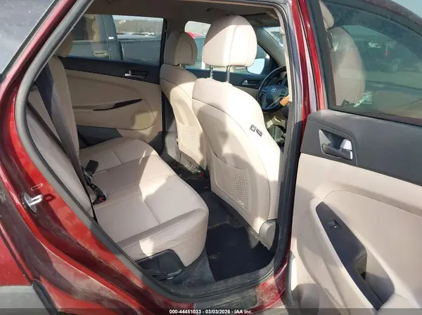 KM8J33A43HU497723 2017 HYUNDAI TUCSON - Image 8