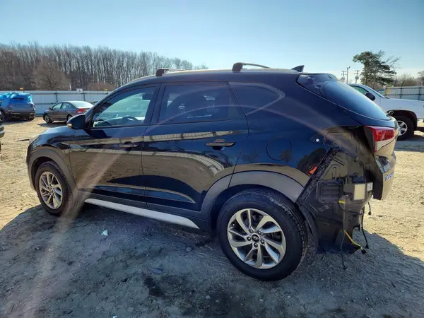 KM8J33A43HU524726 2017 HYUNDAI TUCSON - Image 2