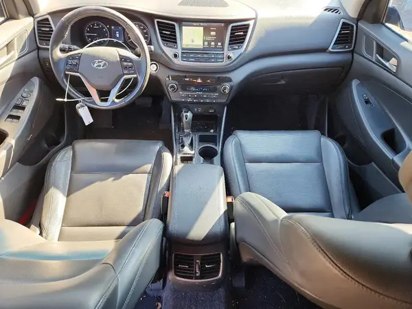 KM8J33A43HU524726 2017 HYUNDAI TUCSON - Image 8