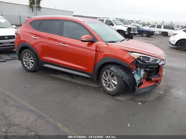KM8J33A43HU526878 2017 HYUNDAI TUCSON - Image 1