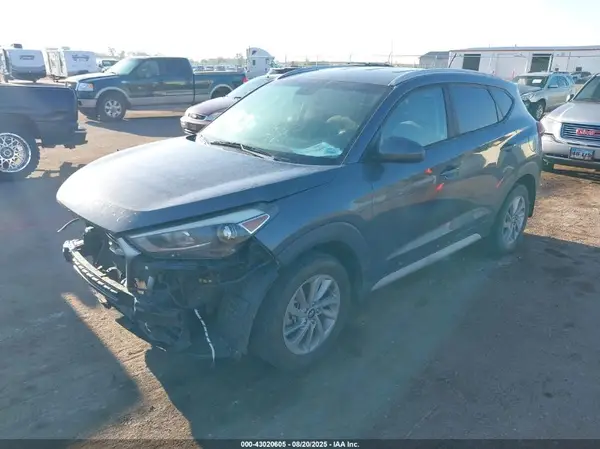 KM8J33A43HU529862 2017 HYUNDAI TUCSON - Image 2