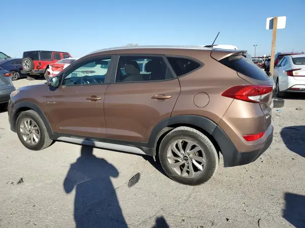 KM8J33A43HU535273 2017 HYUNDAI TUCSON - Image 2