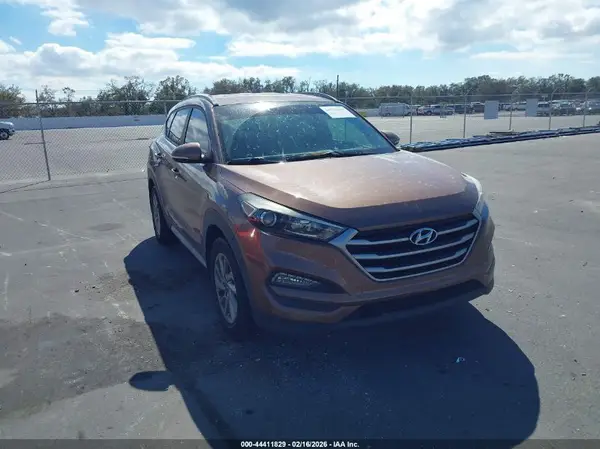 KM8J33A43HU542868 2017 HYUNDAI TUCSON - Image 1
