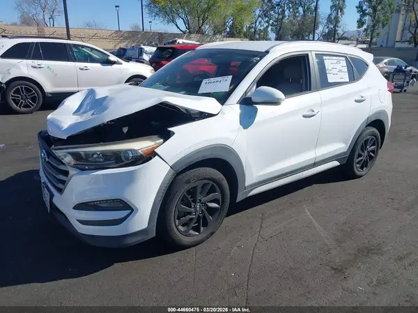 KM8J33A43HU546578 2017 HYUNDAI TUCSON - Image 2
