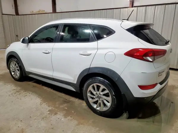 KM8J33A43HU556849 2017 HYUNDAI TUCSON - Image 2