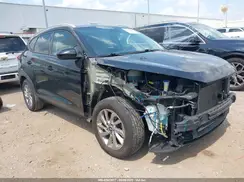 KM8J33A43HU585977 2017 HYUNDAI TUCSON