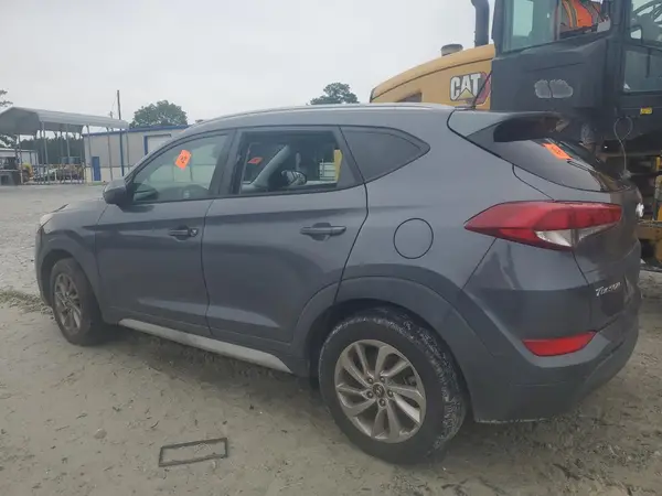 KM8J33A43HU593190 2017 HYUNDAI TUCSON - Image 2