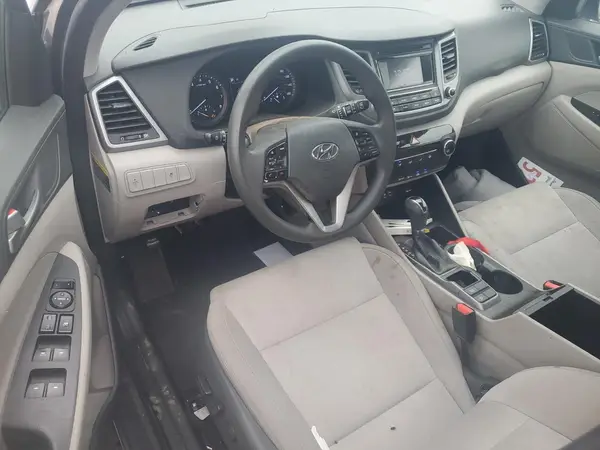 KM8J33A43HU593190 2017 HYUNDAI TUCSON - Image 8