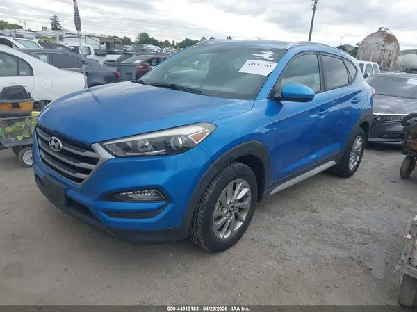 KM8J33A43JU597195 2018 HYUNDAI TUCSON - Image 2