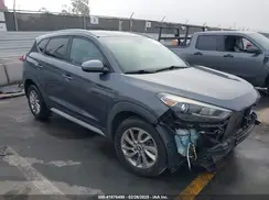 KM8J33A43JU600807 2018 HYUNDAI TUCSON