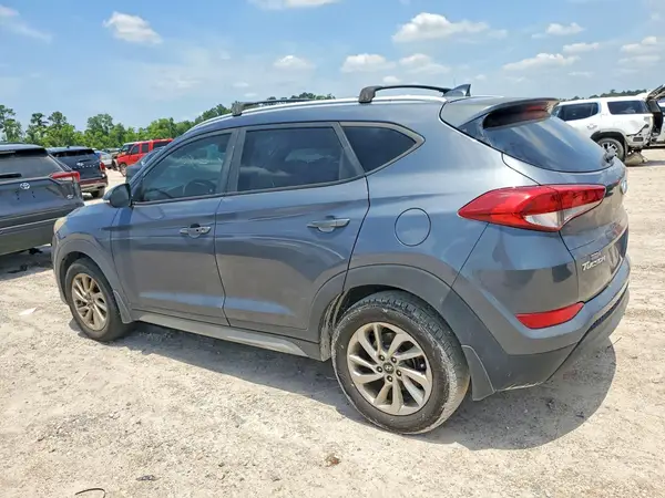 KM8J33A43JU605358 2018 HYUNDAI TUCSON - Image 2
