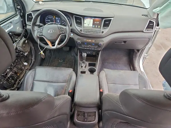 KM8J33A43JU614206 2018 HYUNDAI TUCSON - Image 8
