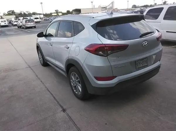 KM8J33A43JU614254 2018 HYUNDAI TUCSON - Image 8
