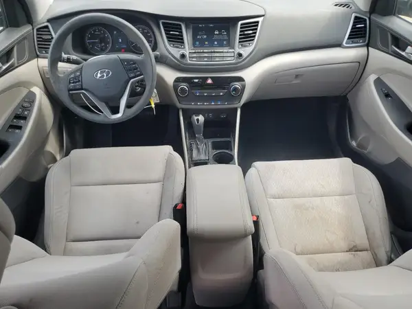KM8J33A43JU618790 2018 HYUNDAI TUCSON - Image 8