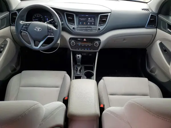 KM8J33A43JU623293 2018 HYUNDAI TUCSON - Image 8