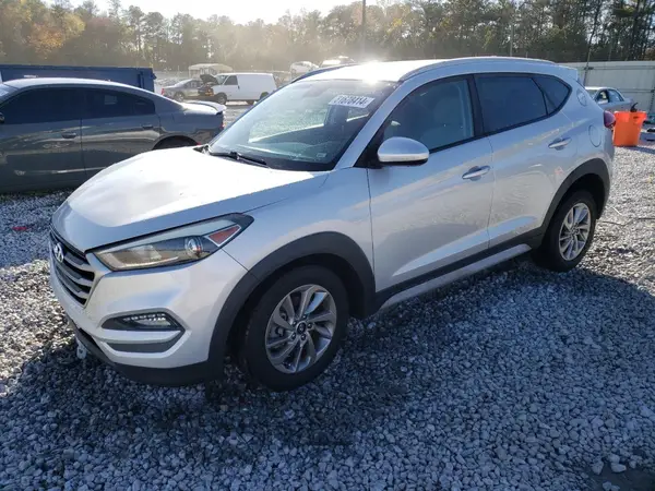 KM8J33A43JU637985 2018 HYUNDAI TUCSON - Image 1