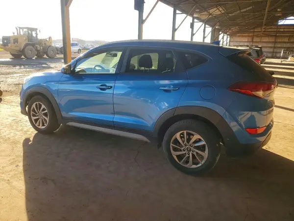 KM8J33A43JU650509 2018 HYUNDAI TUCSON - Image 2