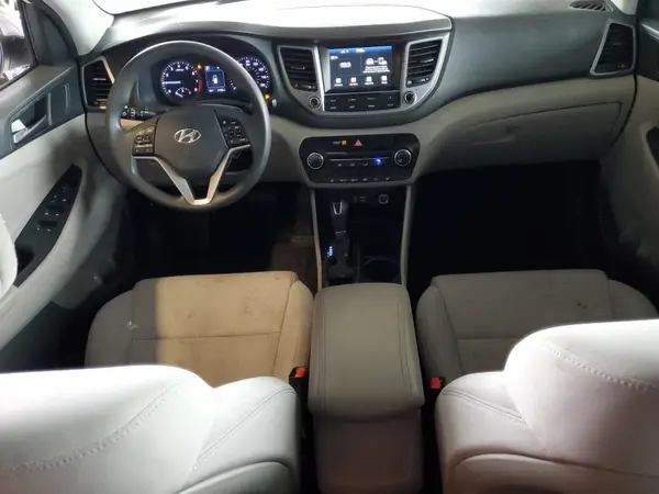 KM8J33A43JU657203 2018 HYUNDAI TUCSON - Image 8