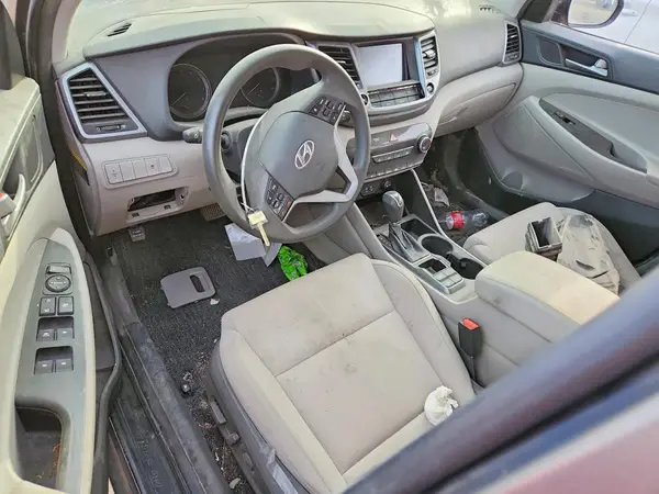 KM8J33A43JU673868 2018 HYUNDAI TUCSON - Image 8