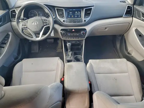 KM8J33A43JU674180 2018 HYUNDAI TUCSON - Image 8