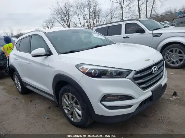 KM8J33A43JU690539 2018 HYUNDAI TUCSON - Image 1