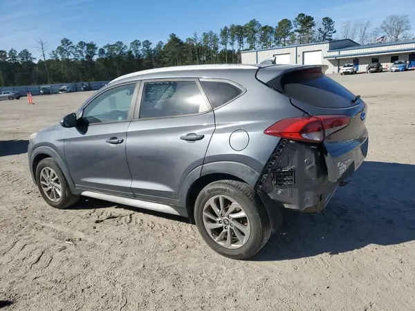 KM8J33A43JU691514 2018 HYUNDAI TUCSON - Image 2