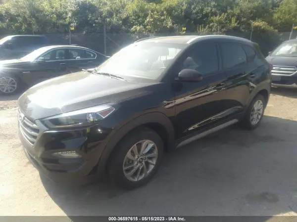 KM8J33A43JU692596 2018 HYUNDAI TUCSON - Image 2