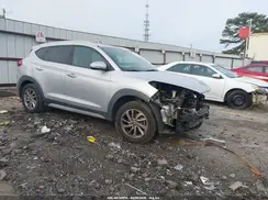 KM8J33A43JU693604 2018 HYUNDAI TUCSON