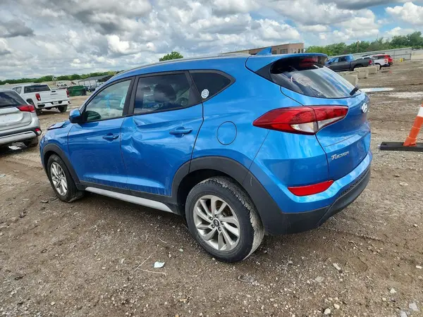 KM8J33A43JU699502 2018 HYUNDAI TUCSON - Image 2