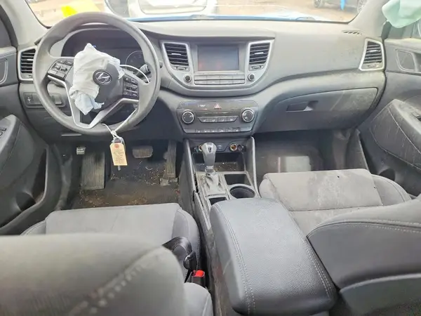 KM8J33A43JU699502 2018 HYUNDAI TUCSON - Image 8