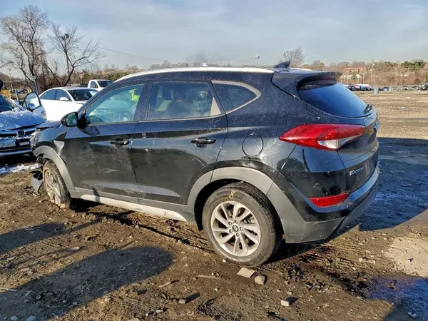 KM8J33A43JU707243 2018 HYUNDAI TUCSON - Image 2