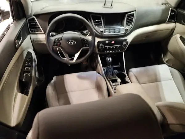 KM8J33A43JU708201 2018 HYUNDAI TUCSON - Image 8
