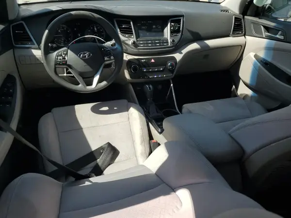 KM8J33A43JU710689 2018 HYUNDAI TUCSON - Image 8
