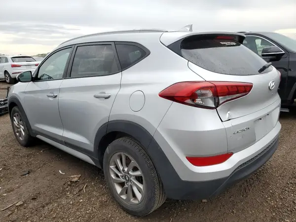 KM8J33A43JU710921 2018 HYUNDAI TUCSON - Image 2