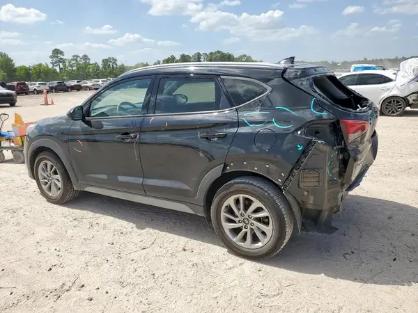 KM8J33A43JU718985 2018 HYUNDAI TUCSON - Image 2